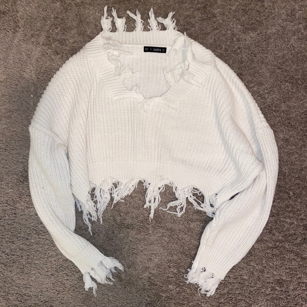 white cropped zaful sweater
